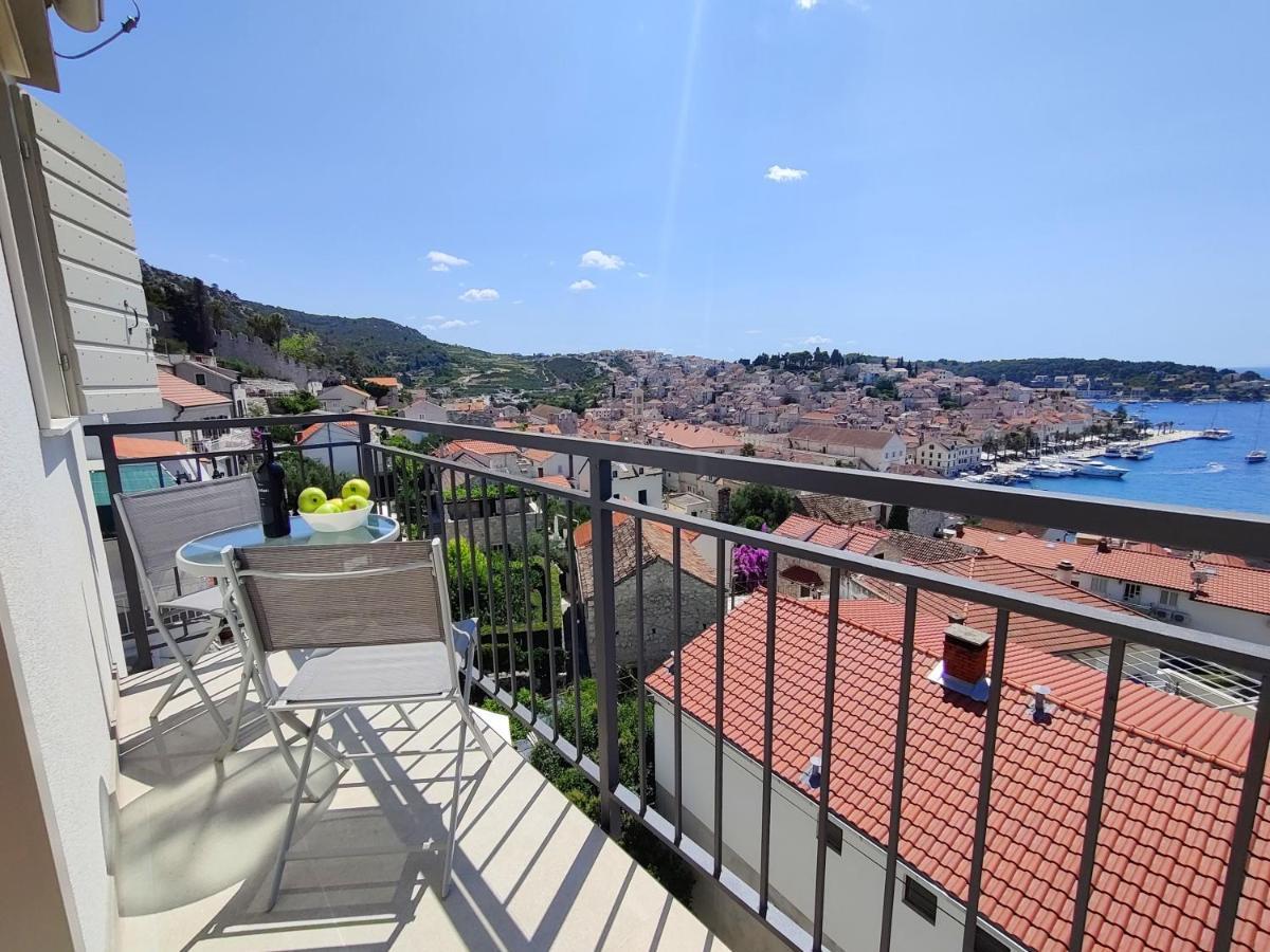 Brand New Apt W Balcony & Perfect Seaview At Center Хвар Экстерьер фото