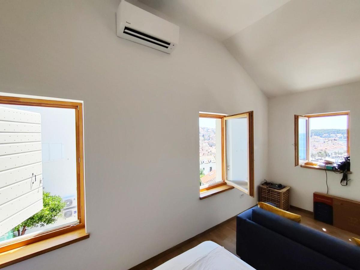 Brand New Apt W Balcony & Perfect Seaview At Center Хвар Экстерьер фото