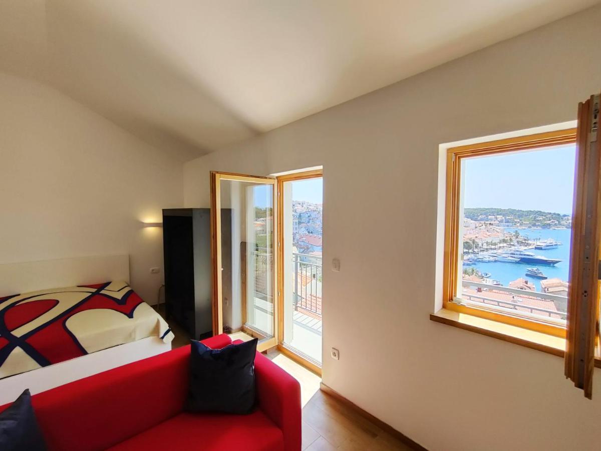 Brand New Apt W Balcony & Perfect Seaview At Center Хвар Экстерьер фото