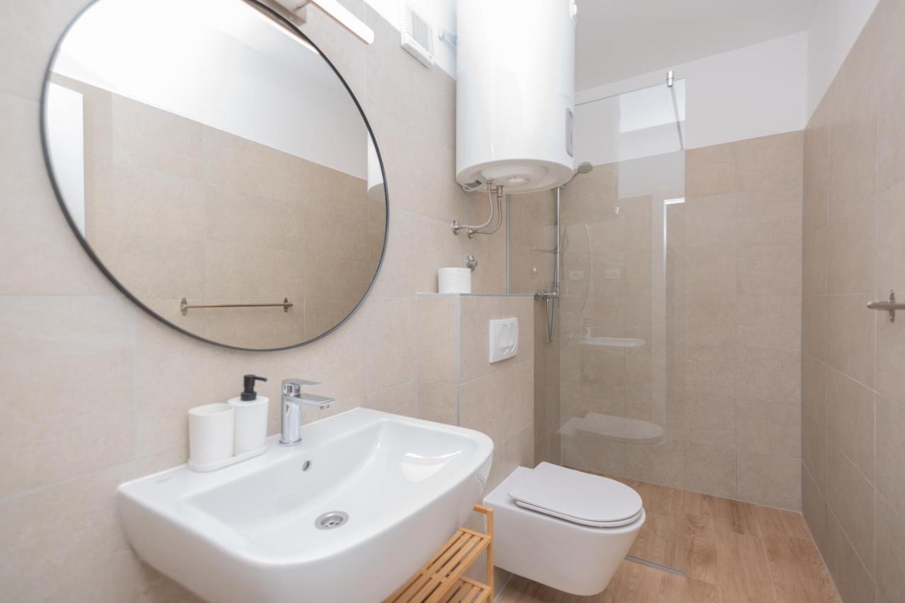 Brand New Apt W Balcony & Perfect Seaview At Center Хвар Экстерьер фото
