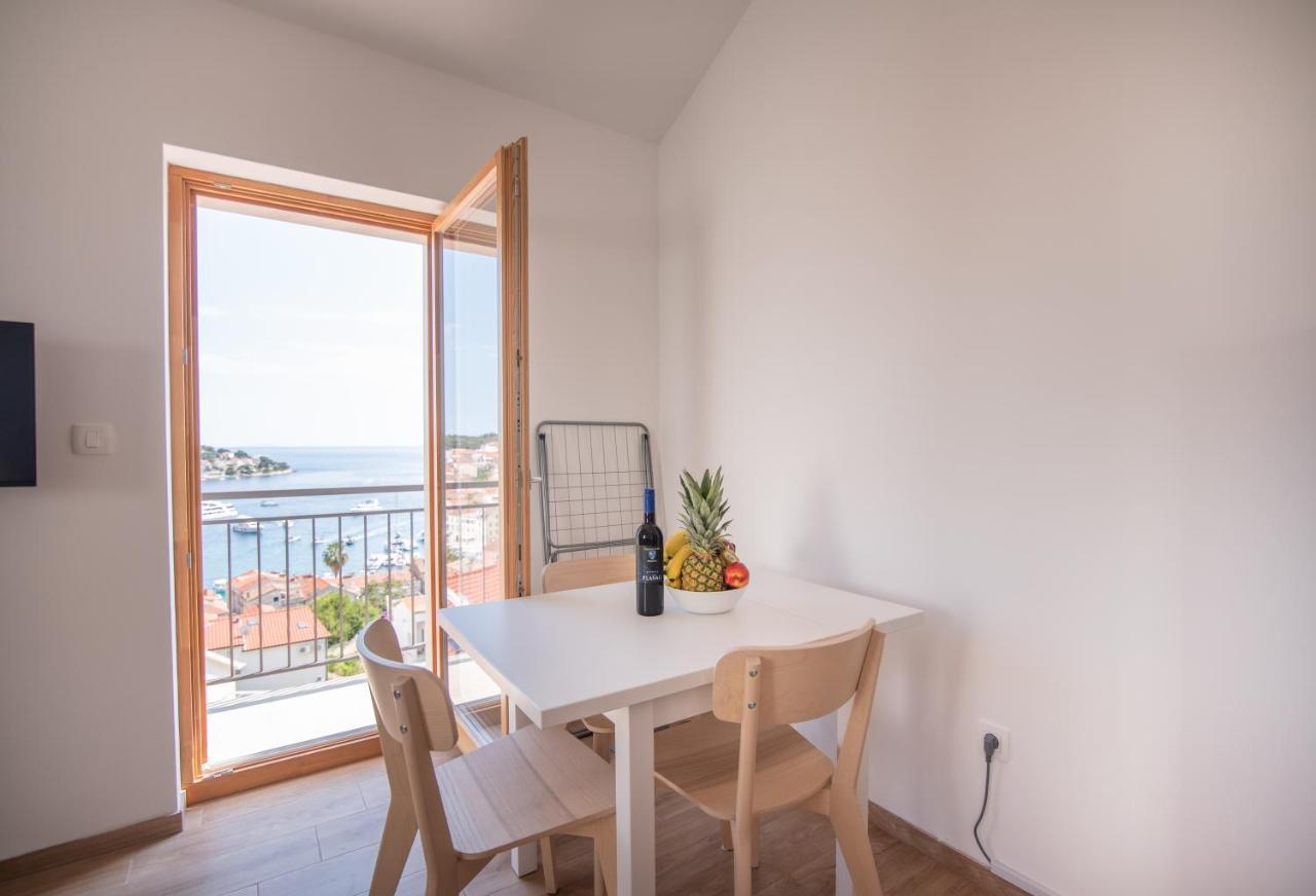 Brand New Apt W Balcony & Perfect Seaview At Center Хвар Экстерьер фото