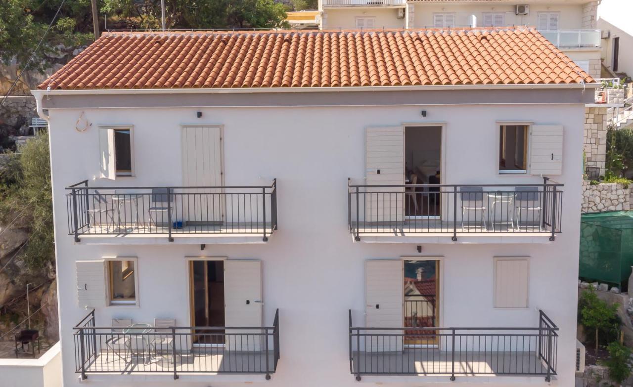 Brand New Apt W Balcony & Perfect Seaview At Center Хвар Экстерьер фото